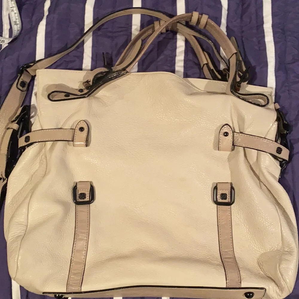 Elliot Lucca Cream Crossbody Bag - Picture 8 of 12